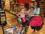 10 shopping suggestions to housewife who go shopping with a baby